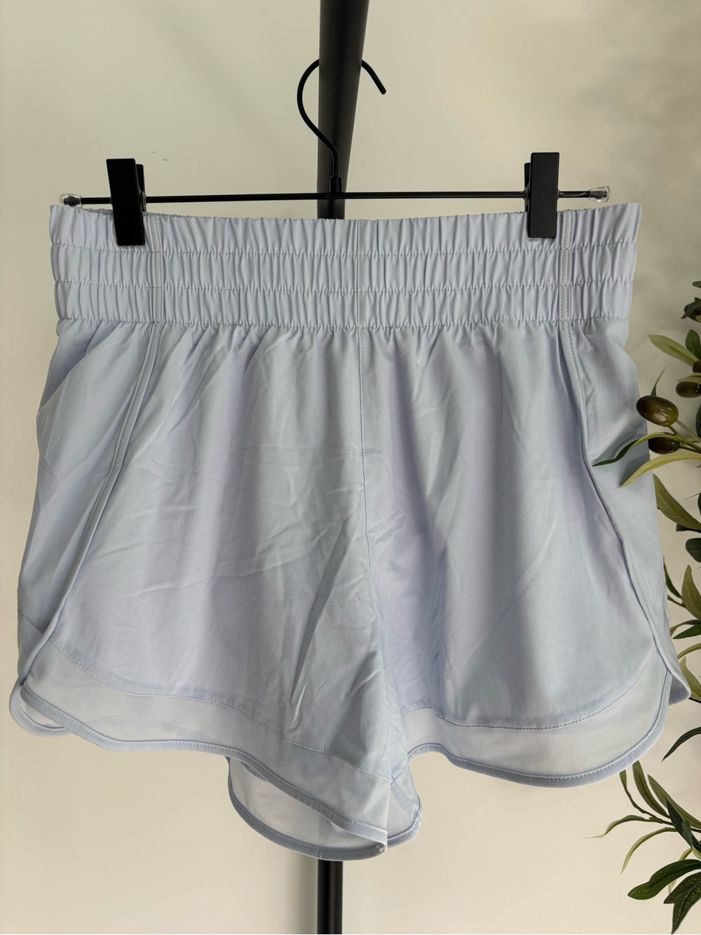 • [Athleta] Racer Run 3” Shorts •